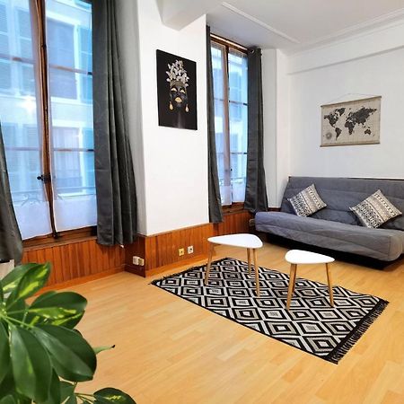 Charmant T2 Meuble Quartier Chateau De 포 외부 사진