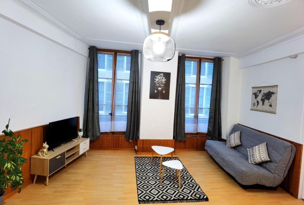Charmant T2 Meuble Quartier Chateau De 포 외부 사진