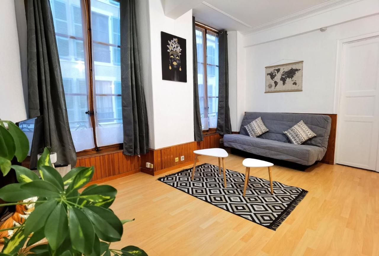 Charmant T2 Meuble Quartier Chateau De 포 외부 사진