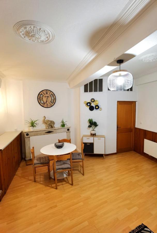 Charmant T2 Meuble Quartier Chateau De 포 외부 사진