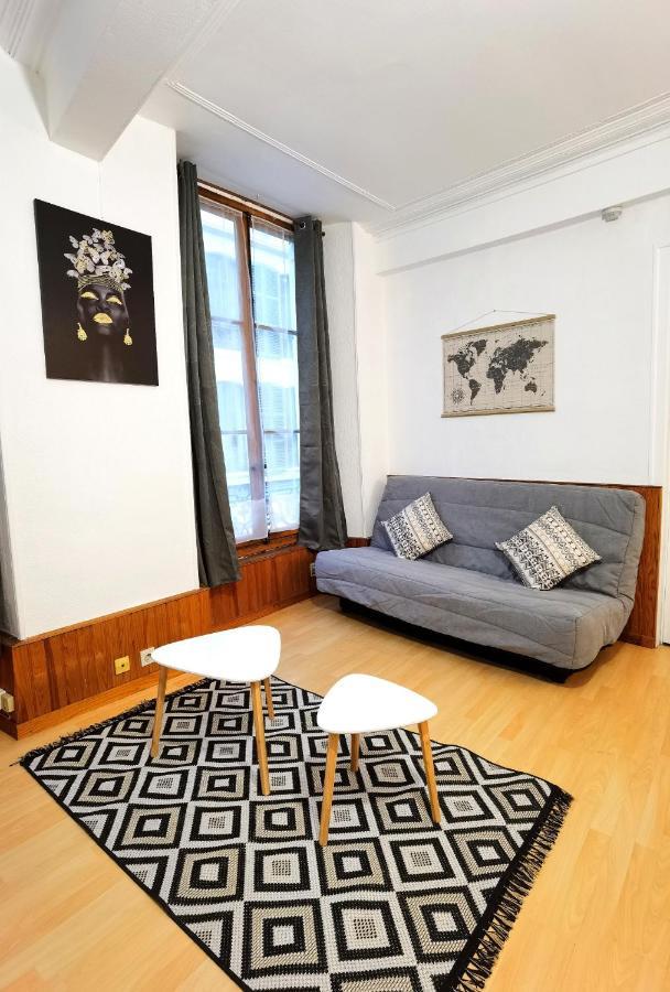 Charmant T2 Meuble Quartier Chateau De 포 외부 사진