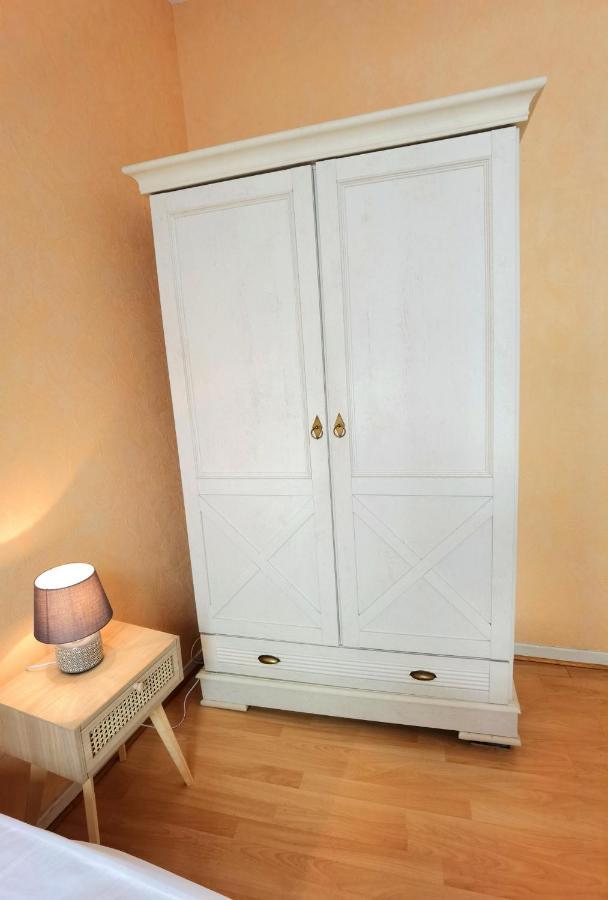Charmant T2 Meuble Quartier Chateau De 포 외부 사진